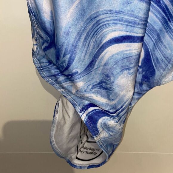 Nicole Miller Studio Women's Blue Racerback One Piece Swimsuit Size Medium NWT - Picture 6 of 10